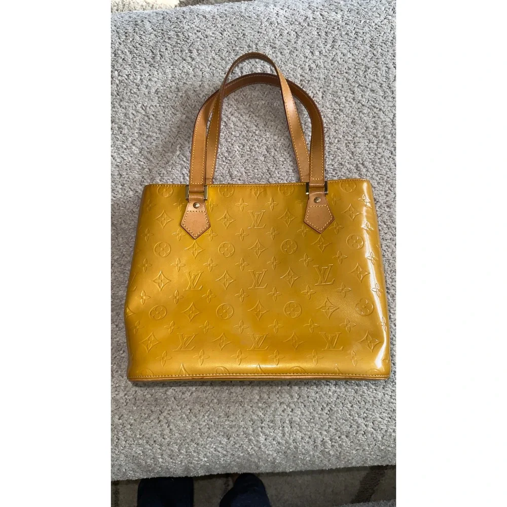 Louis Vuitton Monogram Vernis Tote